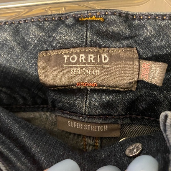 Medium wash torrid denim size 26 R - Picture 4 of 4